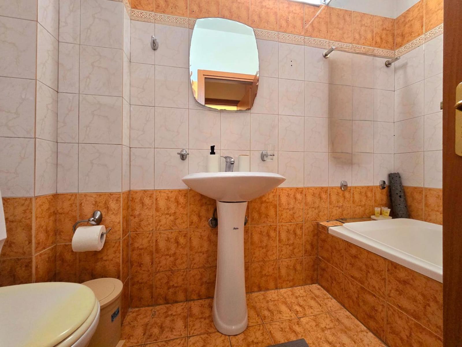 Maria Beach Apartement In Korinth! Екстериор снимка