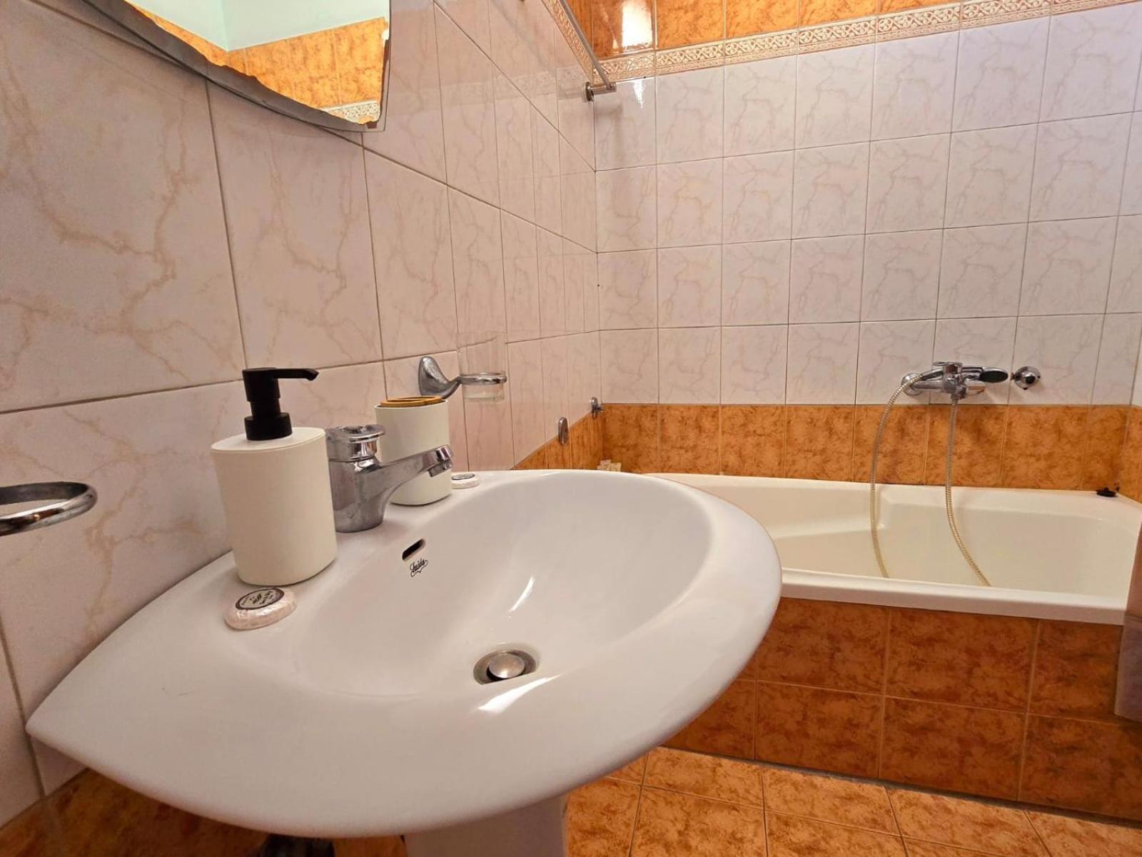 Maria Beach Apartement In Korinth! Екстериор снимка
